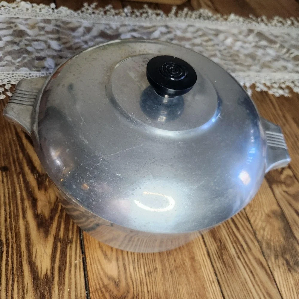 Vintage Magnalite GHC 5qt dutch oven‎ 4248P